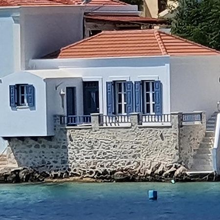 Halki Sea Breeze - A Waterfront Villa Luaran gambar