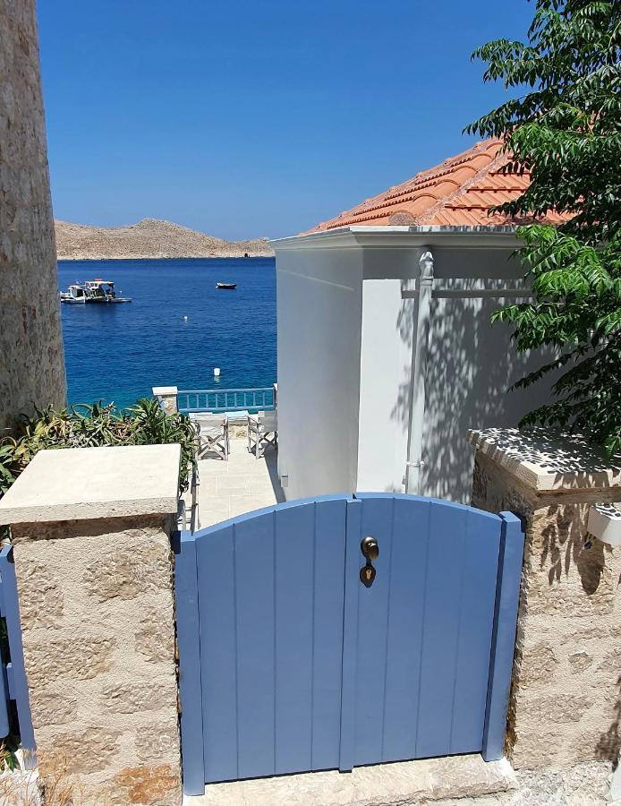 Halki Sea Breeze - A Waterfront Villa Luaran gambar