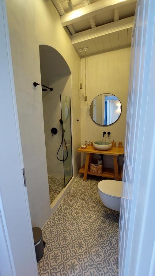 Halki Sea Breeze - A Waterfront Villa Luaran gambar