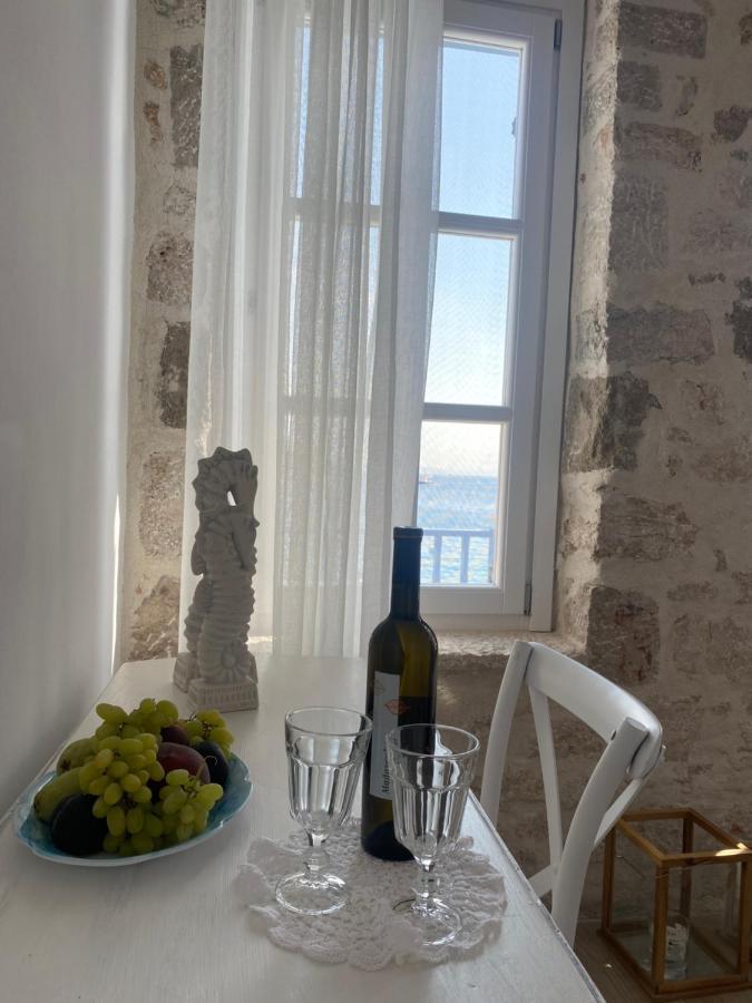 Halki Sea Breeze - A Waterfront Villa Luaran gambar