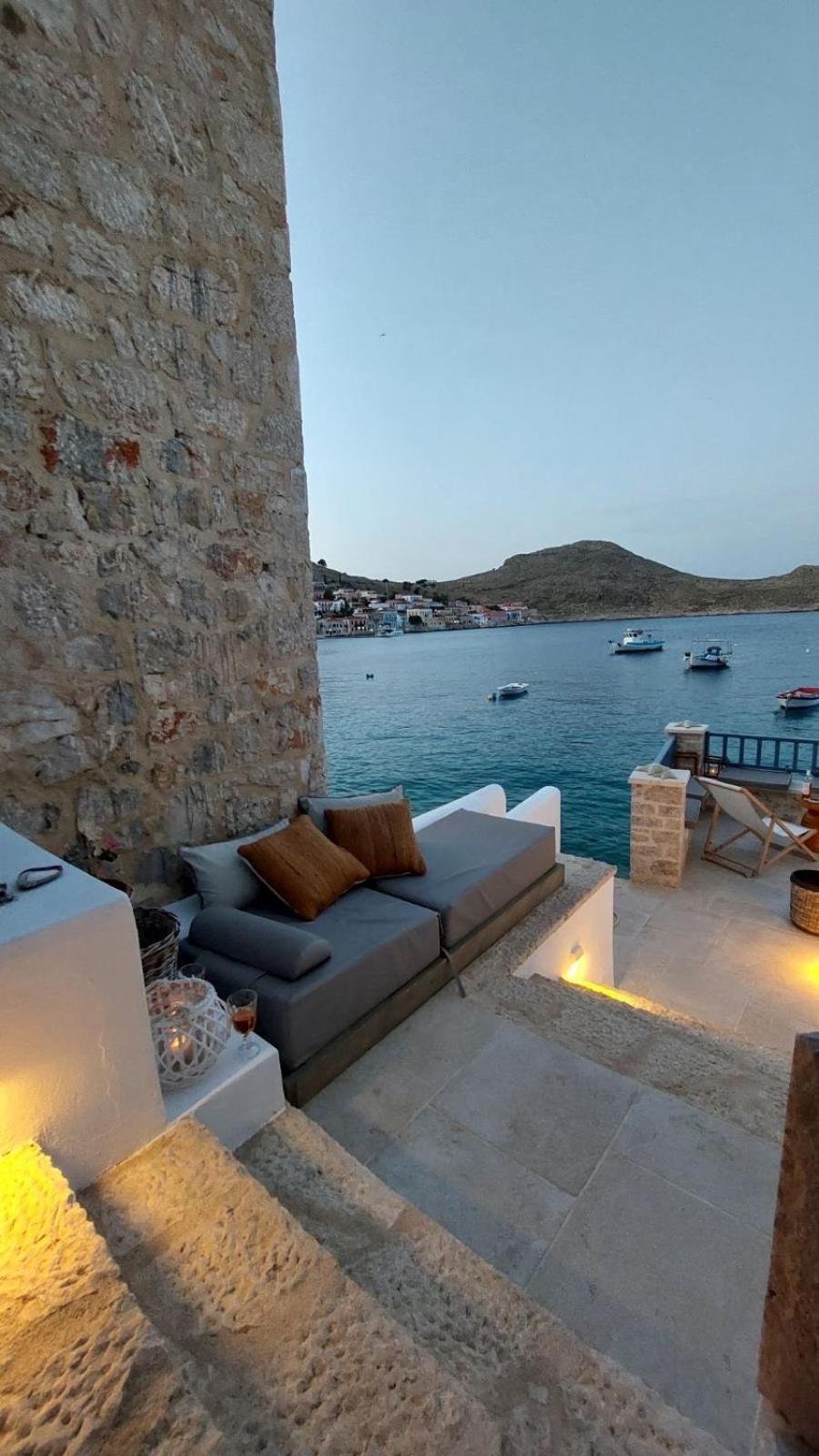 Halki Sea Breeze - A Waterfront Villa Luaran gambar